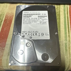 HDD Hard Drive SATA Desktop 3.5" Hitachi HDS721010CLA332 1TB F10998 - Picture 1 of 3