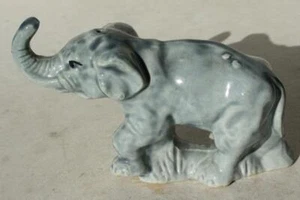 Elephant Figurine Trunk Up Standing Blue Color Ceramic Porcelain Hand Painted -- - Imagen 1 de 1