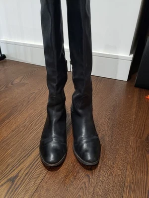 Kenneth Cole Women's Genuine Leather Black Boots Size 7.5 M Side Zip Good Cond - Image 1 of 4