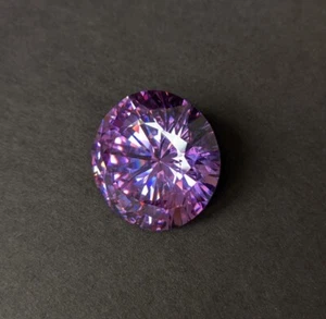 Loose Round Cut CZ Stone Single Lavender Cubic Zirconia Stone 30mm 96 Carat - Picture 1 of 3