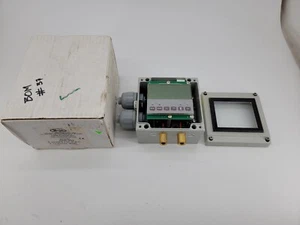 New Dwyer DHII-002 Differential Pressure Controller 0-0.25in W.C. Range - Picture 1 of 6