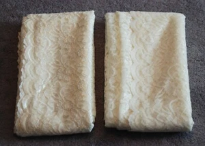 2 Classical Lace Embroidered Tablecloths 54x60 perfect for wedding - Lace 3 - Picture 1 of 9