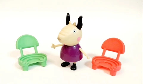 Peppa Pig Madame Gazelle School Teacher Figure Chairs Cover