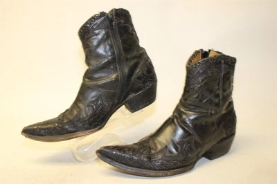 Old Gringo Womens Size 8 B Embossed Leather Pointed Toe Short Western Zip Boots - Image 1 of 4