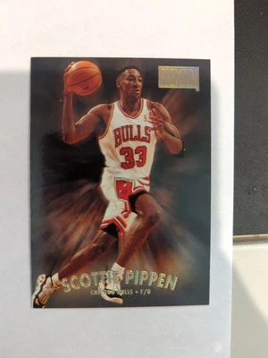 1997-98 Skybox Premium #48 Scottie Pippen Chicago Bulls - Image 1 of 4