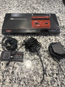 SEGA MASTER SYSTEM CONSOLE MODEL 3010 WITH OEM CONTROLLER & CABLES TESTED - Picture 1 of 19
