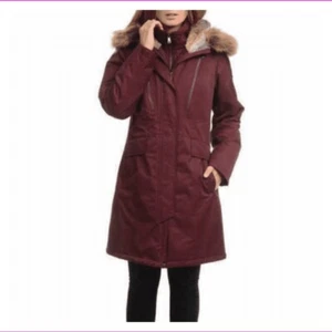 *NWOT* 1 Madison Expedition Ladies' Anorak Jacket Coat/Faux Fur Hood (Wine,XL) - Picture 1 of 2