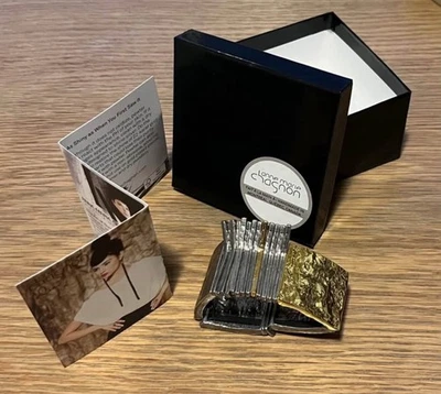 Pulsera de peltre Anne Marie Chagnon con acento de placa de oro 22k Foto 1 de 4