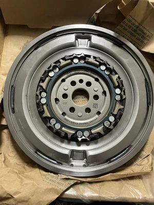 OEM KIA SELTOS 2021-2023 CONJUNTO DE VOLANTE 232002B600 23200-2B600 Foto 1 de 4