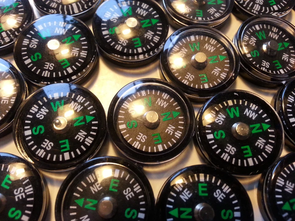 100 brújulas brújula brújula brújula bussola 2 cm - Imagen 1 de 1