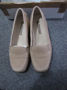 Drucker Calzapedic ladies Beige small heel shoes size UK 1.5 (33) New Boxed - Picture 1 of 6