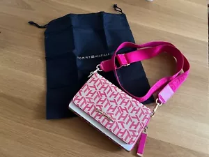Tommy Hilfiger Crossbody Bag | Pink | Umhängetasche | NEU mit Etikett | RARITÄT - Bild 1 von 12
