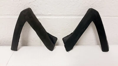  Juego de llenado de parachoques trasero Oldsmobile Cutlass Vista Cruiser 1966-67 391363/62 NOS  Foto 1 de 4