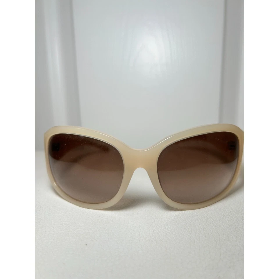 Gafas de sol Juicy Couture Beach Baby marco crema marrón lentes degradadas Italia Foto 1 de 4