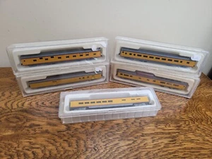 Con-Cor N Scale Union Pacific 5 Piece Car Set 04041E 04021E Boxed - Picture 1 of 10