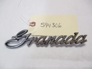 Ford Granada 1975 insignia emblema guión OEM D5DB 16B114 AA - Imagen 1 de 8