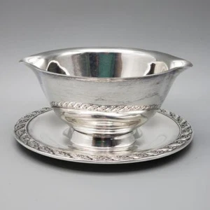 Wm Rogers & Son Spring Flowers Floral Edged Sauce Boat - Picture 1 of 8