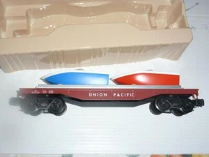 Industrial Rail IDM Flachwagen mit Booten Union Pacific Neu - Bild 1 von 7