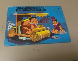 THE FLINTSTONES AND THE UNHAPPY RICH MAN A FLINTSTONES POP-UP BOOK 1974 - Imagen 1 de 6