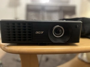 Acer Beamer - Bild 1 von 5