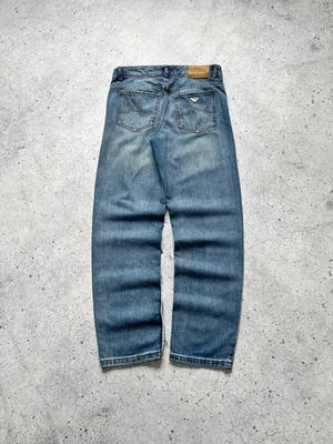 Pantalones de mezclilla holgados Emporio Armani vintage desgastados de fábrica con logotipo de metal talla 30 Foto 1 de 4