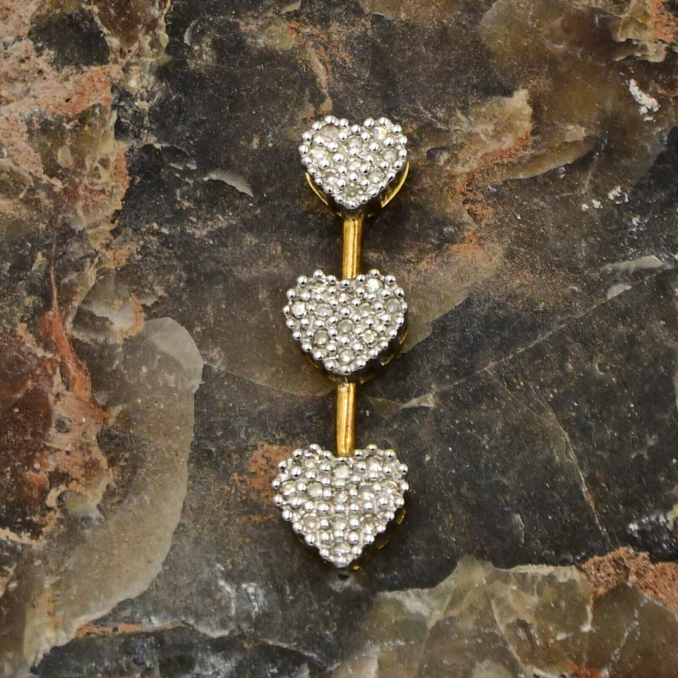 Подвеска-слайд с тремя сердцами из желтого и белого золота 10 карат с бриллиантами - Изображение 1 из 3