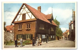 Tarjeta postal de Donnersplan con Burmeister House Visby Suecia década de 1940 - Imagen 1 de 2