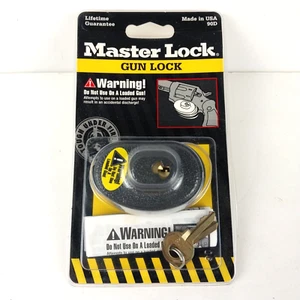 MASTER LOCK Gun Trigger Lock Keyed 90D NIP NOS - Picture 1 of 2