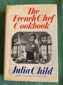 1975 Julia Child The French Chef Cookbook HC DJ 10th Printing Knopf Vtg - Picture 1 of 16