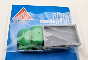 Vintage EKO HO Scale Carded Stake Bed Farm Truck. Grün & Grau. NOS - Bild 1 von 2