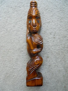 Neuseeland handgeschnitzter Holzkrieger 12 Zoll hoch.  SCHÖN! - Bild 1 von 6