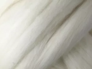 Wool Roving 1lb, roving, wool top, roving wool, spin fiber, spin wool, felt wool - Picture 1 of 12
