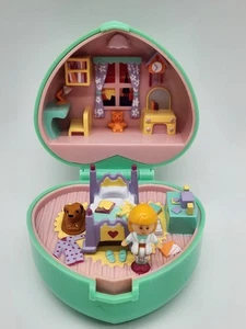 1991 Vintage Polly Pocket Midge's Bedtime Ring and Ring Case COMPLETE Set - Picture 1 of 13