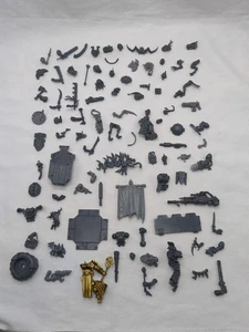 Menge (50+) Warhammer 40k und Fantasy Teile und Stücke - Bild 1 von 7