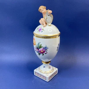 Vintage Royal Copenhagen Saxon Flowers Covered Vase - Picture 1 of 11