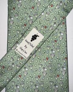 Vineyard Vines Martha's Vineyard Martini Green Festive Handmade Silk Tie USA - Picture 1 of 4
