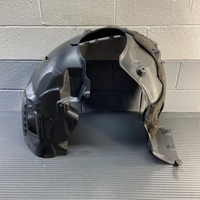 Protector contra salpicaduras guardabarros delantero derecho BMW X1 U11 2023-2025 FABRICANTE DE EQUIPOS ORIGINALES Foto 1 de 4