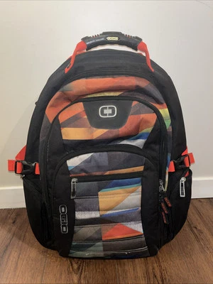 Mochila para laptop OGIO Urban grande 17” multicolorida ponto de verificação limpa - Imagem 1 de 4