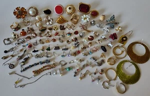 111 Single Vtg Pierced Earring Post Wire Rhinestone Dangle Misc Crafts Lot - Foto 1 di 17