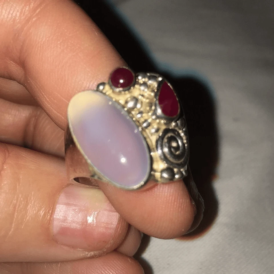 Anillo SAJEN Offerings calcedonia tallada a mano Foto 1 de 1