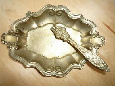 alter Nussknacker mit Schale, goldfarben - Bild 1 von 4