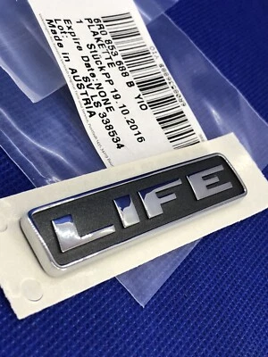 Logo Abzeichen Emblem Life VW Polo Scirocco Golf Tiguan 6R0853688BYIO Orig Neu - Bild 1 von 4