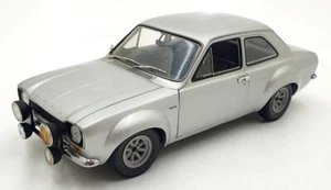 Minichamps 1/18 Scale 180 688100 - 1970 Ford Escort I RS 1600 AVO - Silver - Picture 1 of 6