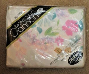 LOVELY FLORAL MOD NIP VTG MONTICELLO CANNON QUEEN FLAT SHEET PINK BLUE PURPLE - Picture 1 of 2