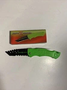 Tanto Hunter Zombie Hunter TX-080G Stainless Steel Blade Pocket Knife Green New  - Picture 1 of 4