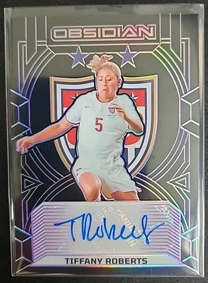Tiffany Roberts 2024-25 Panini Obsidian Clase de 1999 Automático Púrpura USWNT #41/50 Foto 1 de 2