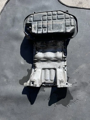 Nissan 350Z 370Z Infiniti 3.5L 3.7L G35 G37 Original Original Superior Motor Aceite Pan Foto 1 de 4