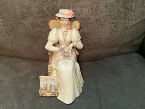 2011 - Avon - Tamaño completo de la señora Albee - Figura Premio del Presidente - Imagen 1 de 6