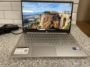 Portátil HP Pavilion 15 256 GB SSD 8 GB RAM 1,30 GHz Windows 11, pantalla táctil - Imagen 1 de 8