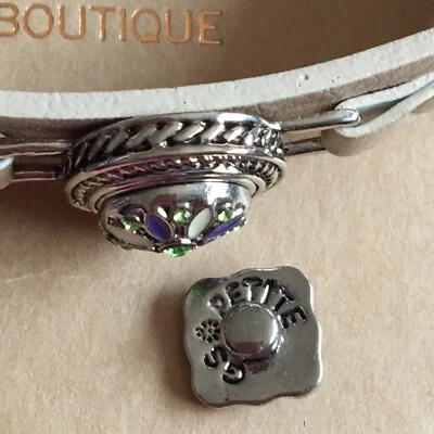 Moda Pulsera de Cuero Sintético Gingersnap con 2 Broches de Presión Banda Dorada Clara Ajustable Foto 1 de 4